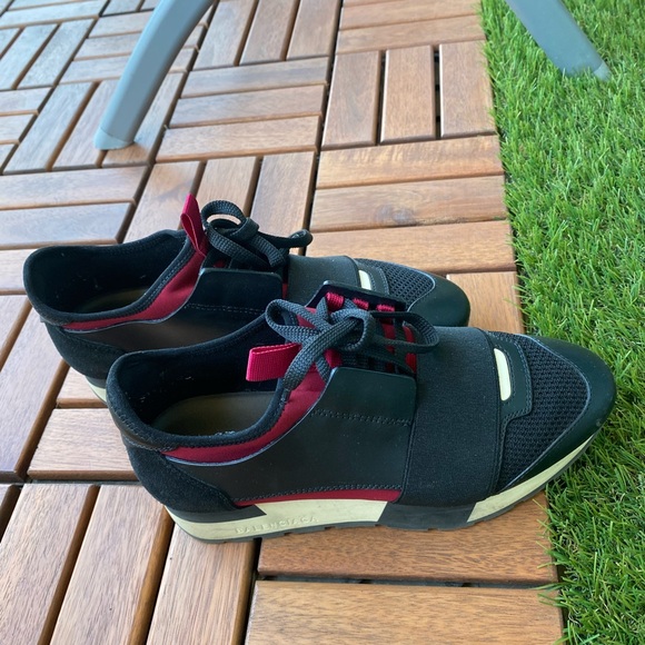 Balenciaga Black/Red Suede And Leather Race Runner Sneakers Size 35 - Picture 4 of 6